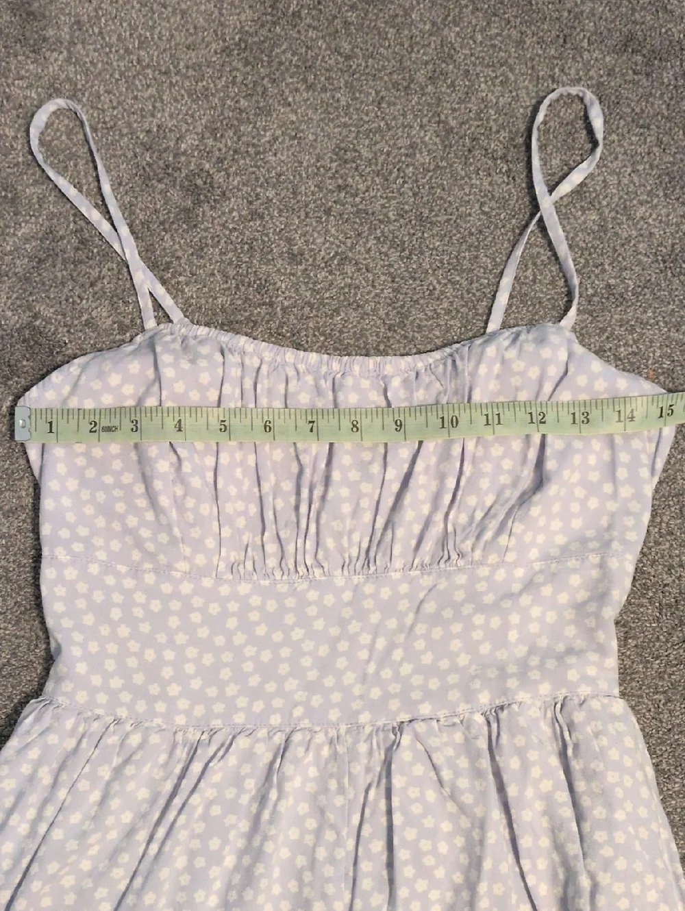 Hollister Light Blue & White Floral Romper Size Medium - Picture 4 of 7